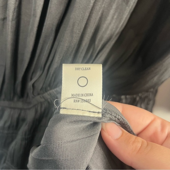 Current Air Dress Gray Cecile Smocked Mini V Neck Fit Flare Pleated size large - Picture 9 of 10